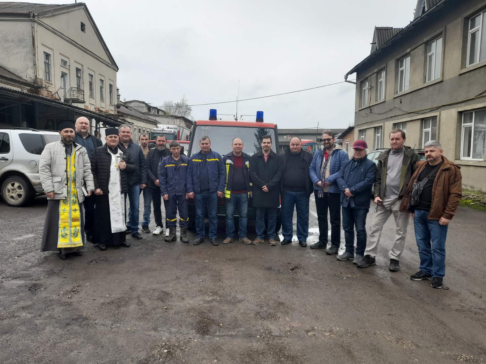 Передали пожежний автомобіль Юрковецькій громаді
