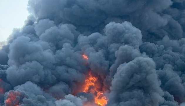 Генштаб підтвердив ураження в Росії оборонного заводу та арсеналу з ракетами й боєприпасами